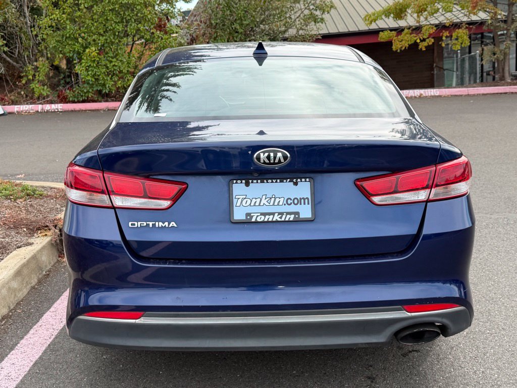 Used 2017 Kia Optima LX w/ Option Group 014 FWD image 7
