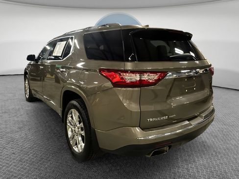 Used 2020 Chevrolet Traverse High Country w/ LPO, Floor Liner Package AWD/4WD image 7
