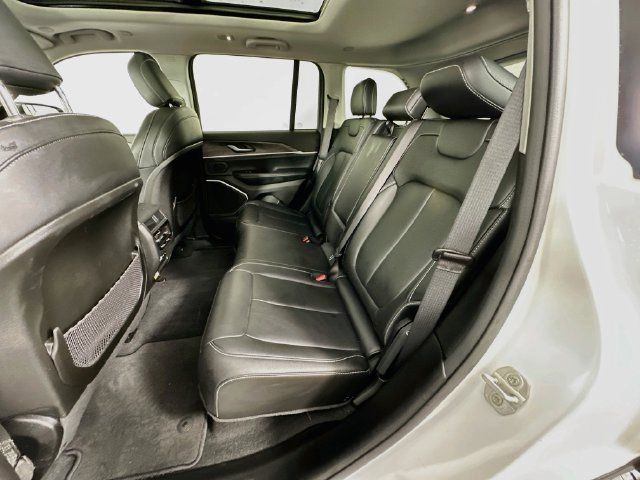 Used 2023 Jeep Grand Cherokee 4WD 4xe image 28