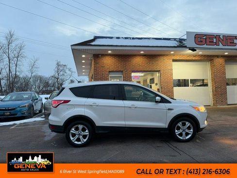 Used 2014 Ford Escape SE image 4