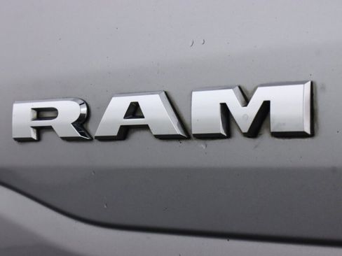 Used 2020 RAM 1500 Laramie image 40