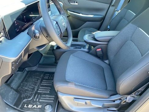 New 2026 Nissan Leaf image 9