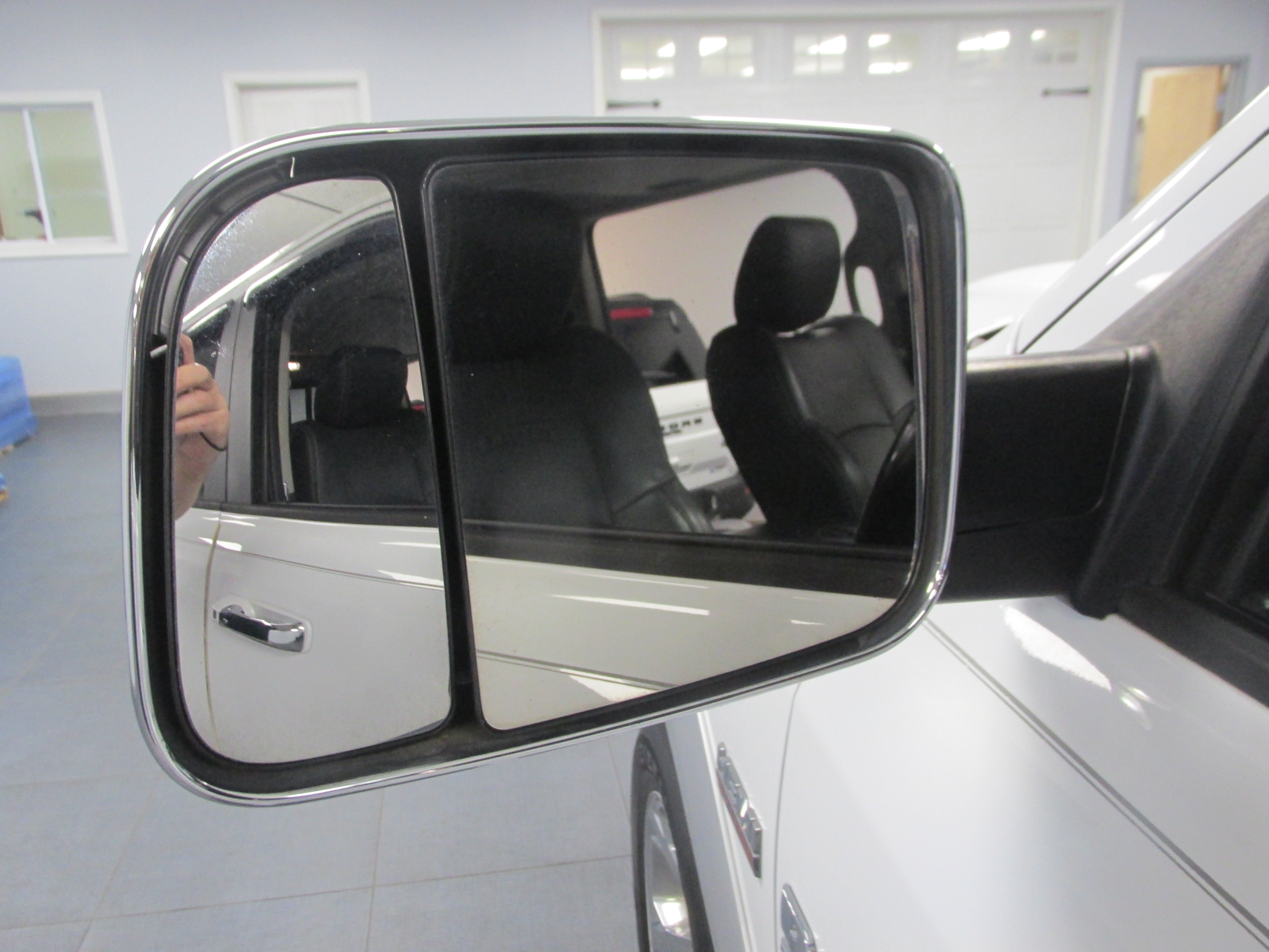 Used 2017 RAM 1500 Laramie w/ Convenience Group AWD/4WD image 14