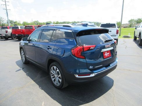 Certified 2019 GMC Terrain SLT w/ Preferred Package FWD image 9