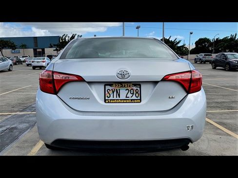 Used 2017 Toyota Corolla LE FWD image 6