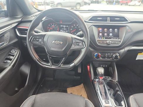 Used 2023 Chevrolet TrailBlazer RS AWD/4WD image 12