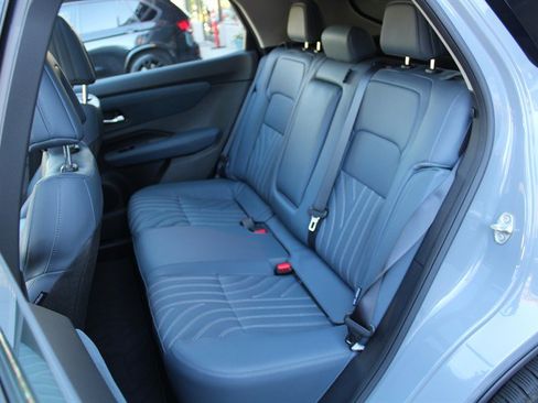 Used 2023 Nissan Ariya AWD/4WD image 27