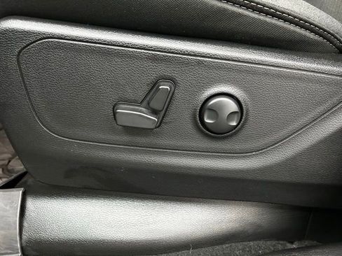 Used 2023 RAM 1500 Big Horn image 10