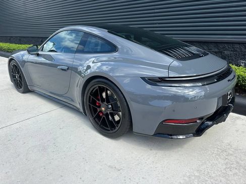 Certified 2025 Porsche 911 Carrera GTS RWD image 3