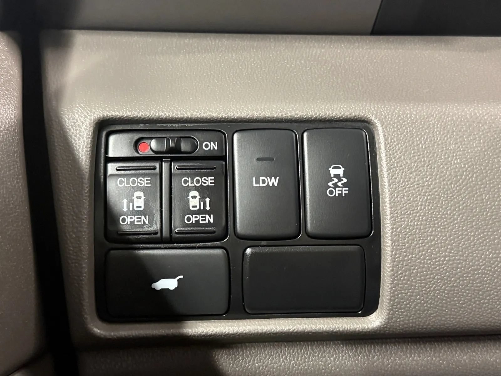 Used 2017 Honda Odyssey EX-L image 20
