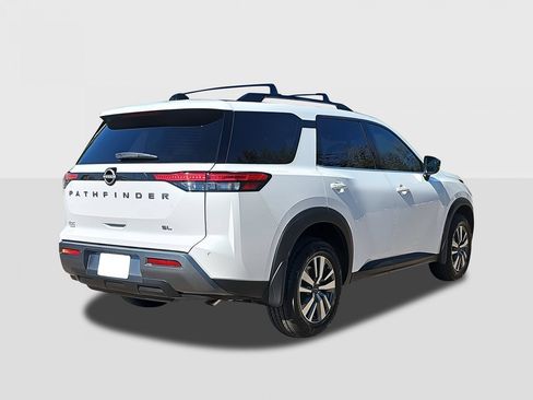New 2026 Nissan Pathfinder SL FWD image 5