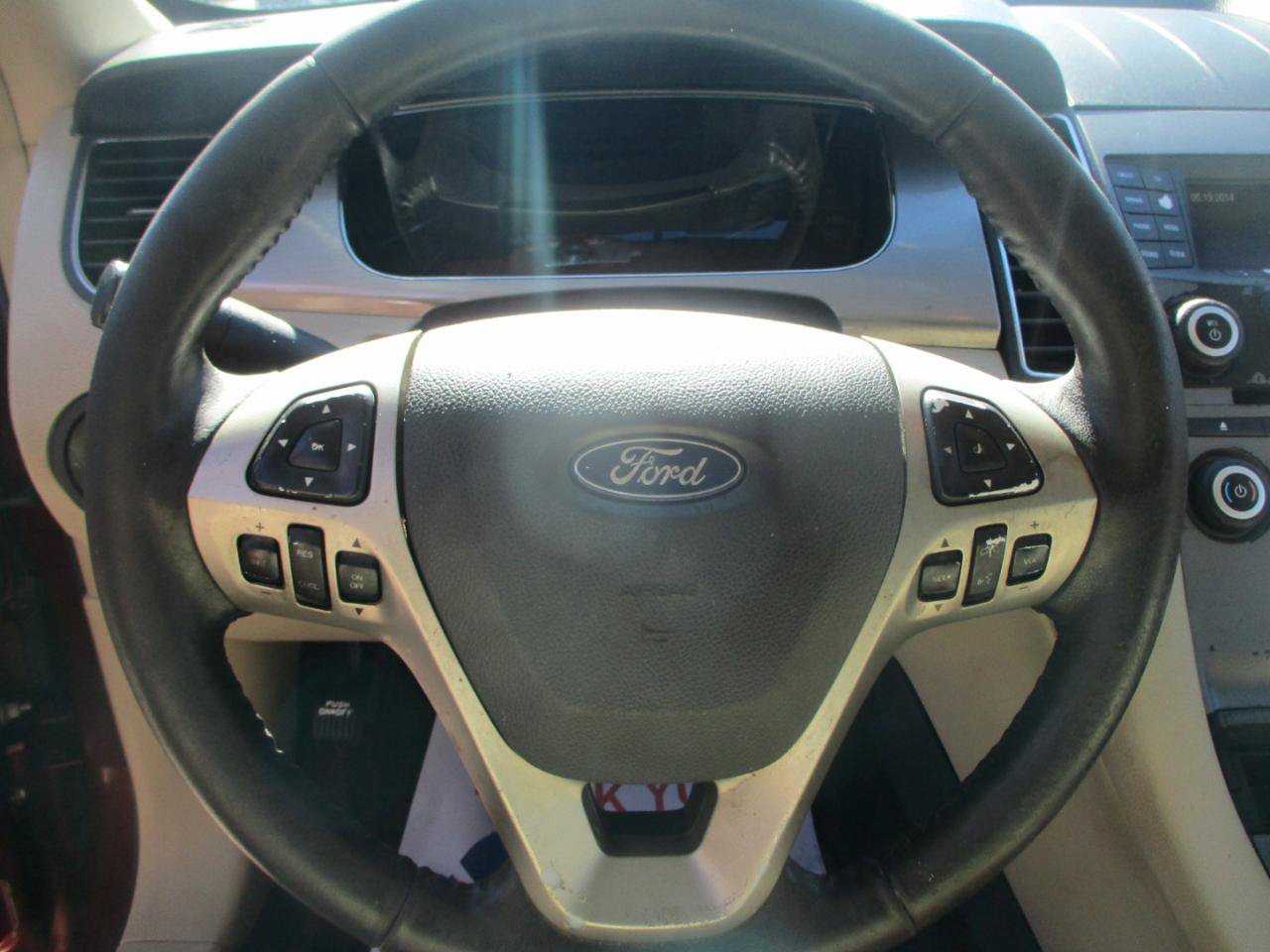 Used 2016 Ford Taurus SEL AWD/4WD image 12