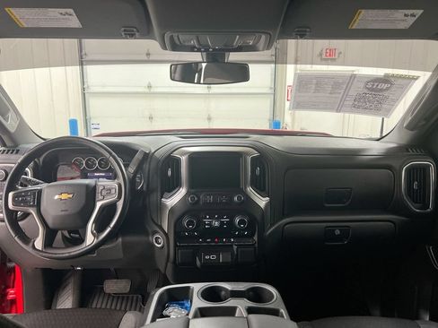Used 2022 Chevrolet Silverado 1500 LT w/ Z71 Off-Road Package AWD/4WD image 10