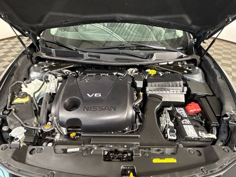 Used 2023 Nissan Maxima SL FWD image 4
