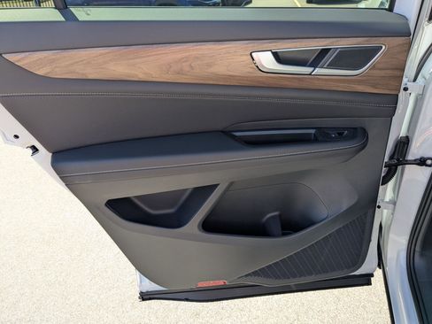 New 2026 Volkswagen Atlas SE image 25