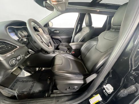 Used 2022 Jeep Cherokee Latitude Lux w/ Sun & Sound Group image 20