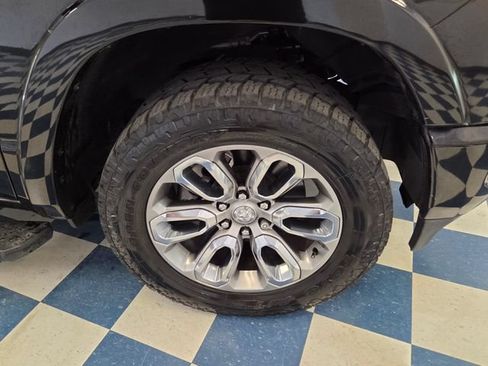 Used 2021 RAM 1500 Laramie w/ Sport Appearance Package AWD/4WD image 10