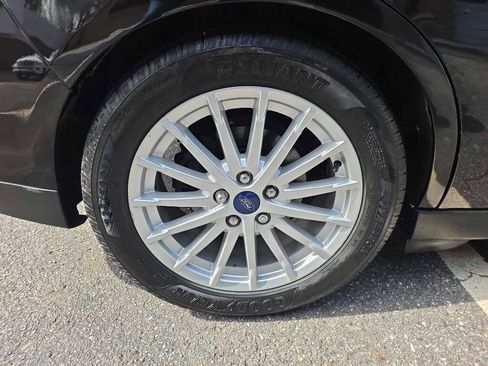 Used 2016 Ford C-MAX Energi SEL w/ Equipment Group 303A image 31