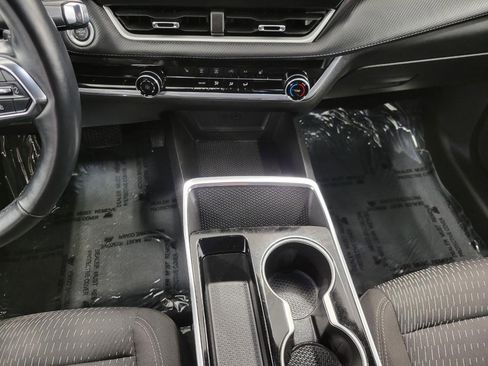 Used 2025 Chevrolet Equinox LT image 17