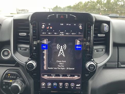 Used 2019 RAM 1500 Big Horn image 23