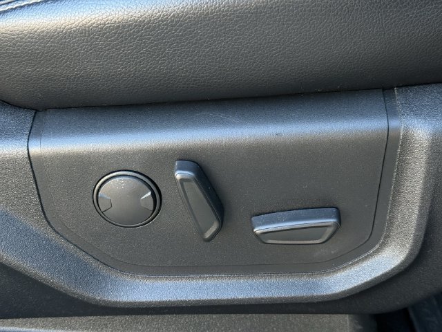 Used 2019 Ford F150 Lariat RWD image 31
