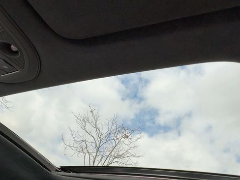 Used 2021 Genesis G70 3.3T w/ Sport Package image 14