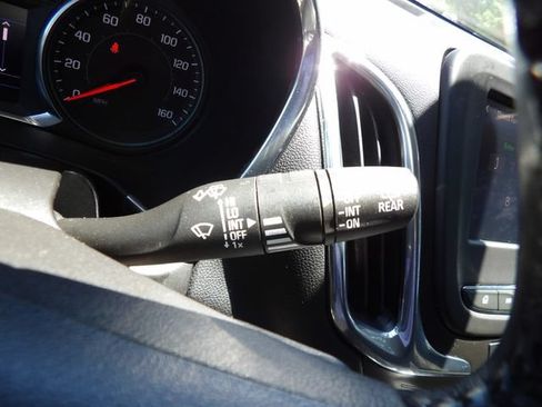 Used 2020 Chevrolet Equinox LT AWD/4WD image 19
