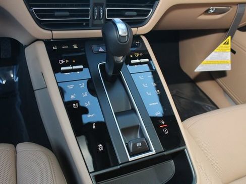 New 2026 Porsche Macan S image 16