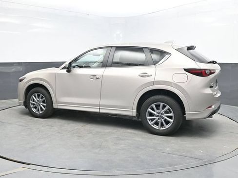 Used 2024 MAZDA CX-5 AWD 2.5 S w/ Select Package image 4
