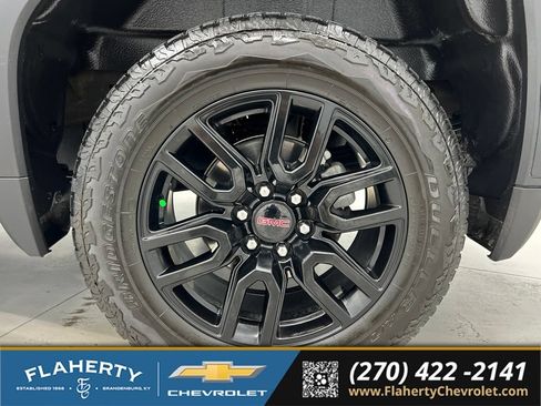 Used 2024 GMC Sierra 1500 Elevation w/ LPO, Elevation Black Package AWD/4WD image 19