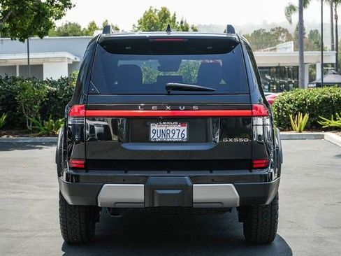 Used 2025 Lexus GX 550 AWD/4WD image 6