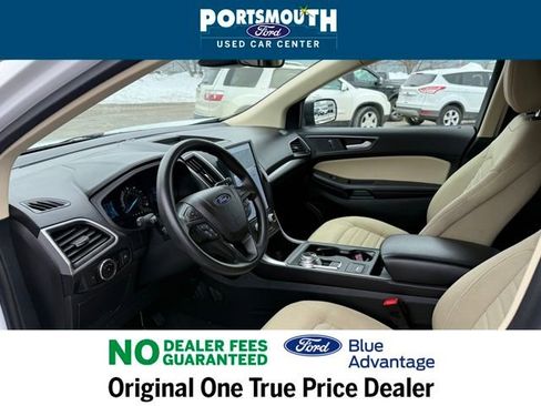Used 2023 Ford Edge SE image 4