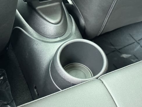 Used 2024 MINI Cooper 4-Door Hardtop image 14