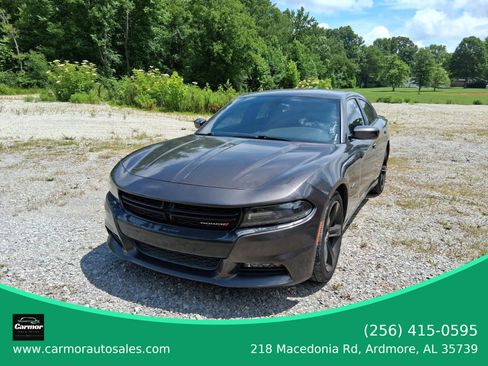 Used 2016 Dodge Charger R/T image 2