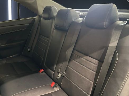 Used 2016 Toyota Camry XLE image 13