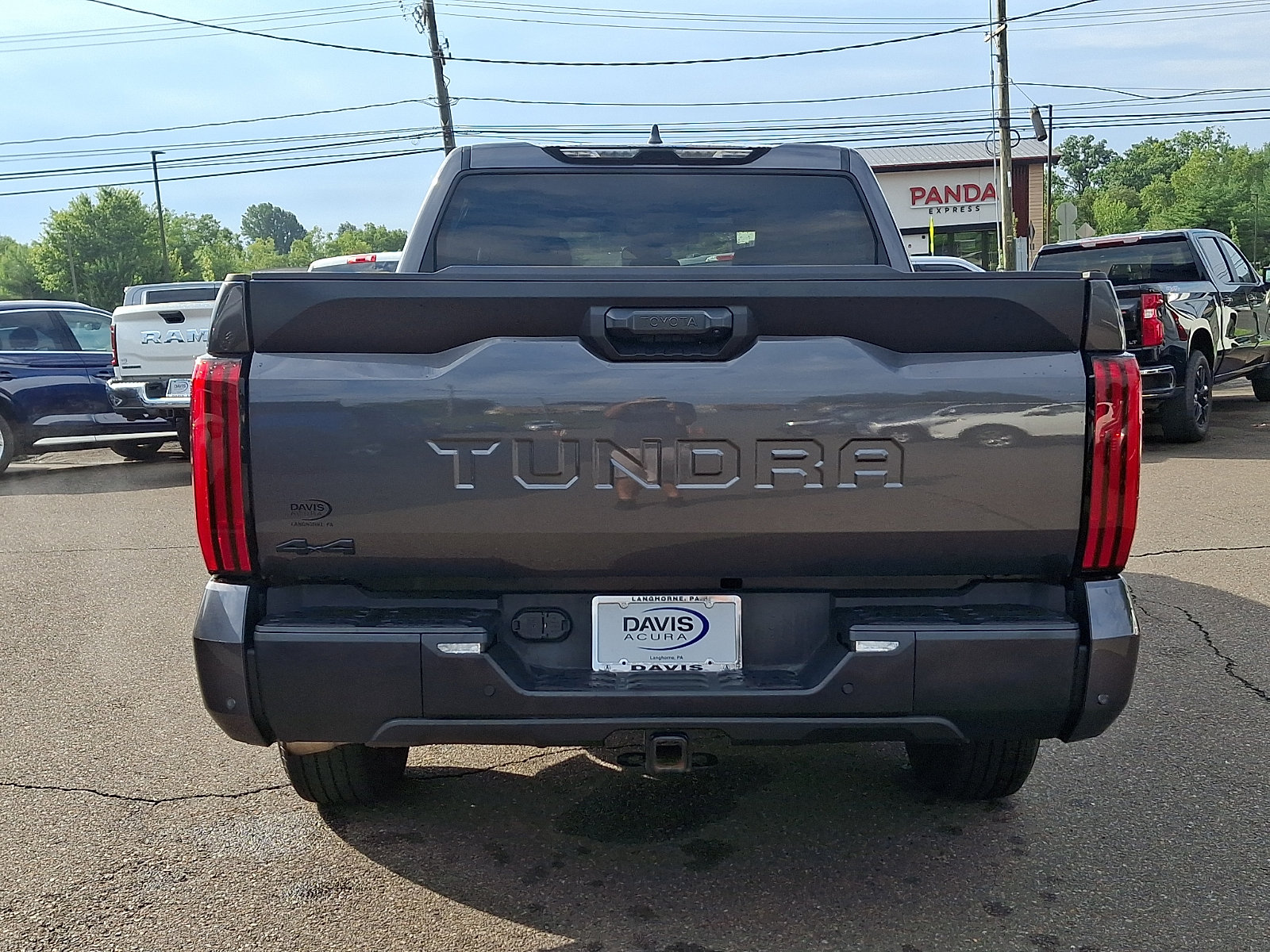 Used 2025 Toyota Tundra SR5 w/ SR5 Convenience Package AWD/4WD image 5