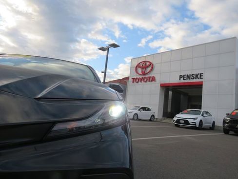 Certified 2026 Toyota Camry SE w/ Convenience Package image 4