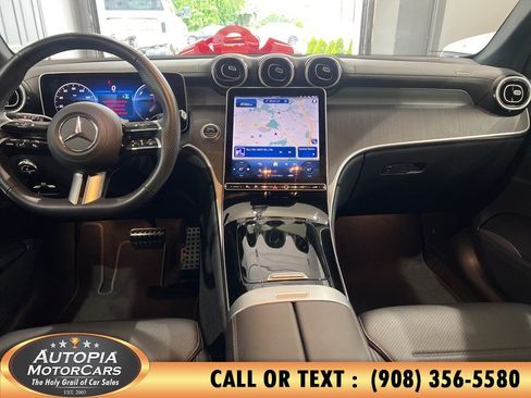 Used 2025 Mercedes-Benz GLC 350e 4MATIC w/ AMG Line image 26