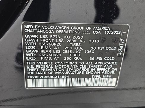 Certified 2024 Volkswagen Atlas Cross Sport SEL R-Line AWD/4WD image 36