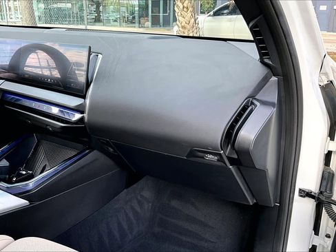 Used 2025 BMW X3 xDrive30i w/ M Sport Package image 31