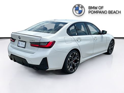 New 2026 BMW 330i Sedan w/ M Sport Package RWD image 6