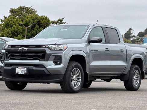 Used 2024 Chevrolet Colorado LT w/ LT Convenience Package AWD/4WD image 11