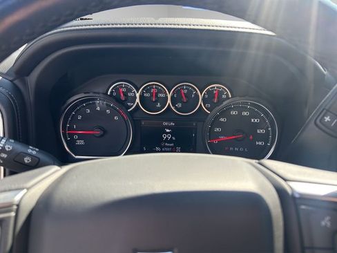 Used 2022 Chevrolet Silverado 1500 LTZ w/ LTZ Convenience Package II AWD/4WD image 12