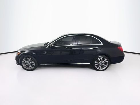 Used 2019 Mercedes-Benz C 300 4MATIC Sedan image 4