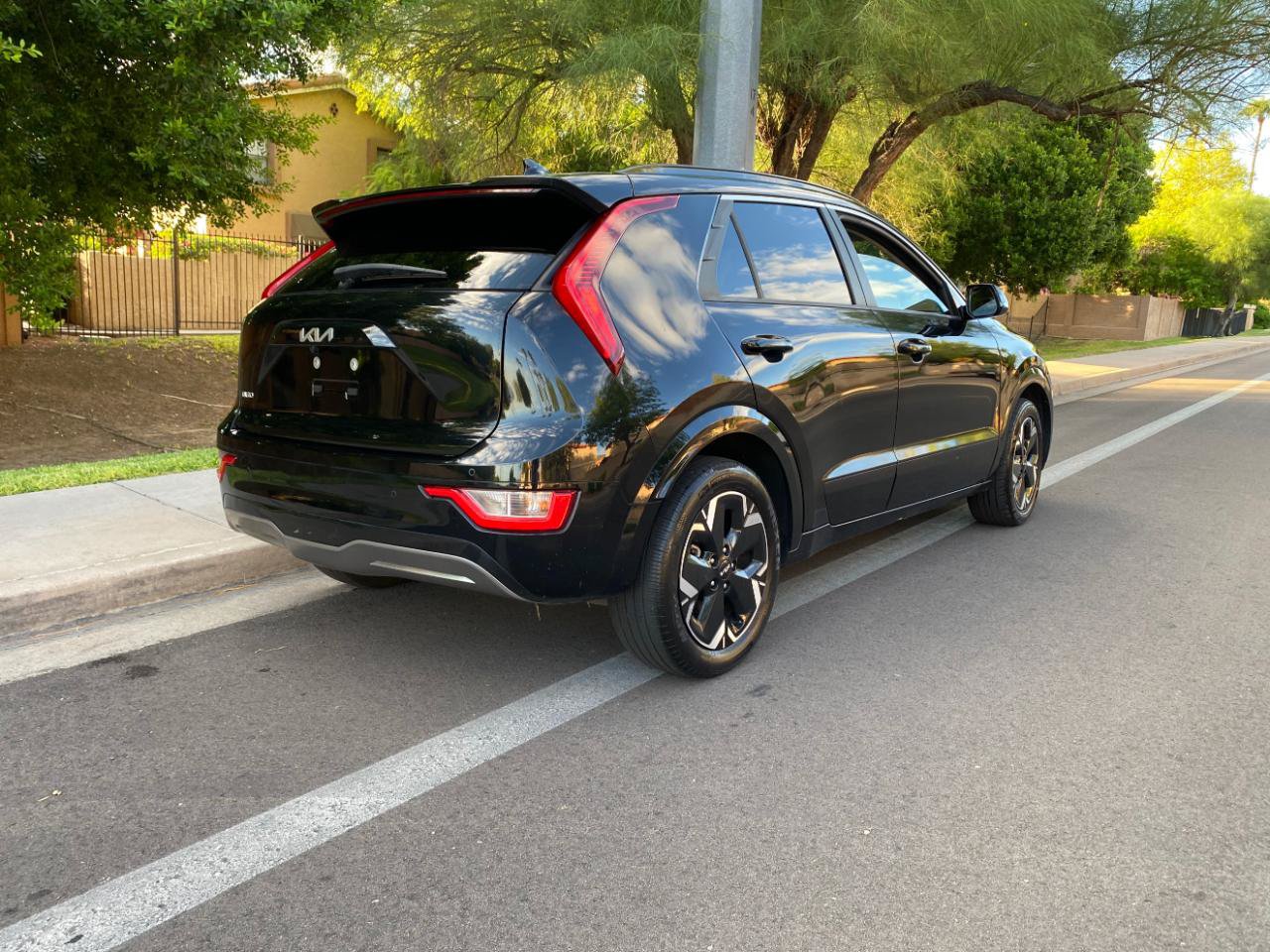 Used 2023 Kia Niro Wind FWD image 9