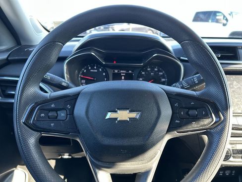 Used 2022 Chevrolet TrailBlazer LT w/ Convenience Package image 25