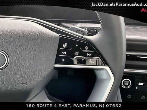 Used 2025 Audi Q5 Premium w/ Convenience Package image 19