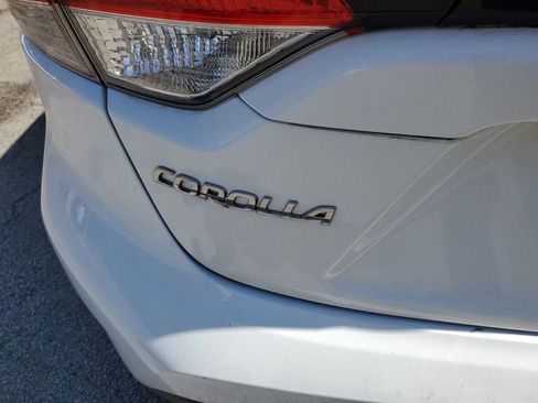 Used 2020 Toyota Corolla LE FWD image 8