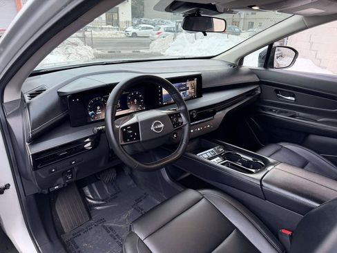 Used 2025 Nissan Murano SV AWD/4WD image 31