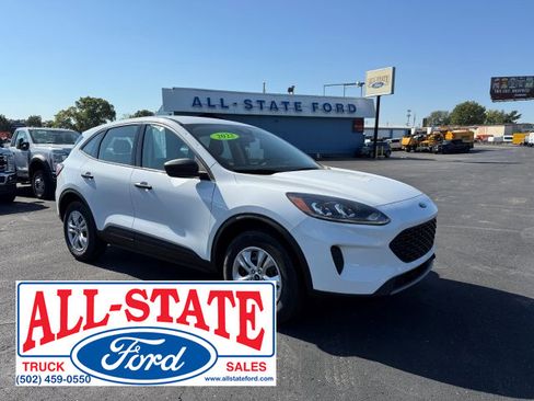 Used 2022 Ford Escape S image 2